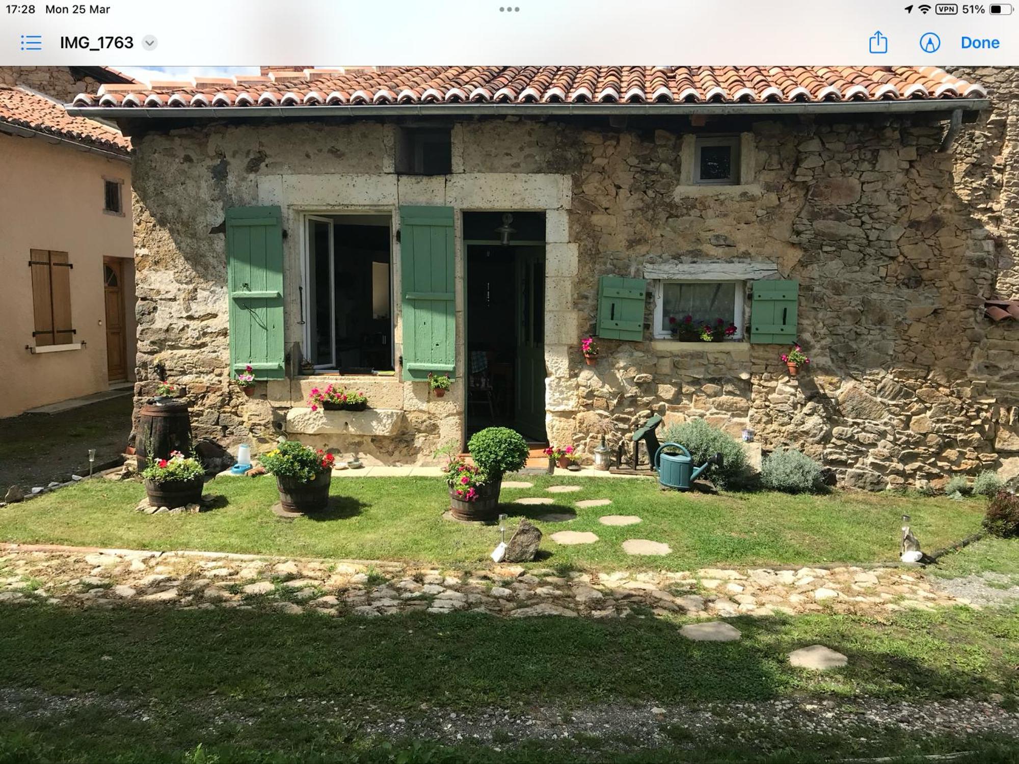 Le Petit Grange Bed and Breakfast Le Lindois Exteriör bild