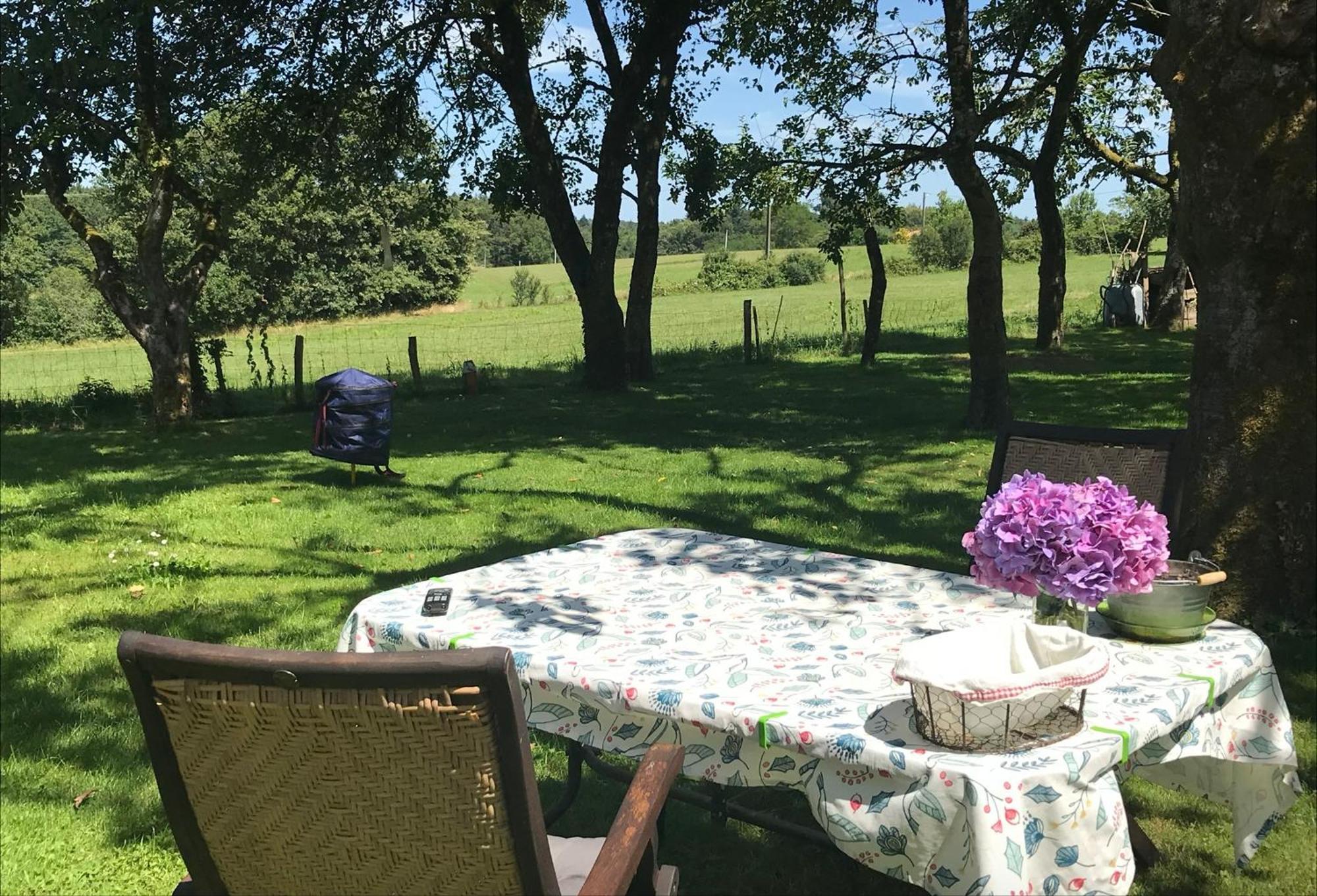 Le Petit Grange Bed and Breakfast Le Lindois Exteriör bild